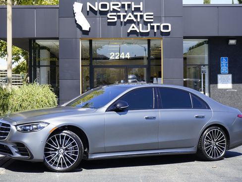 Used 2023 Mercedes-Benz S 580 4MATIC Sedan image 2