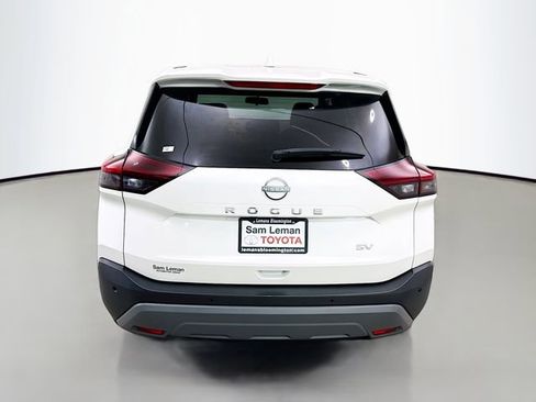 Used 2023 Nissan Rogue SV image 6