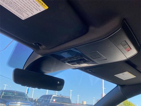 Used 2023 Volkswagen Atlas Cross Sport SEL R-Line image 30