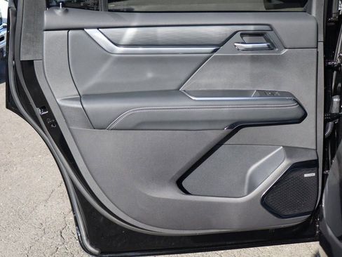 New 2026 GMC Acadia Elevation w/ Black Edition FWD image 17