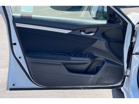 Used 2021 Honda Civic EX image 11