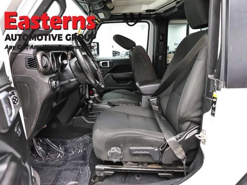 Used 2020 Jeep Wrangler Sport AWD/4WD image 14
