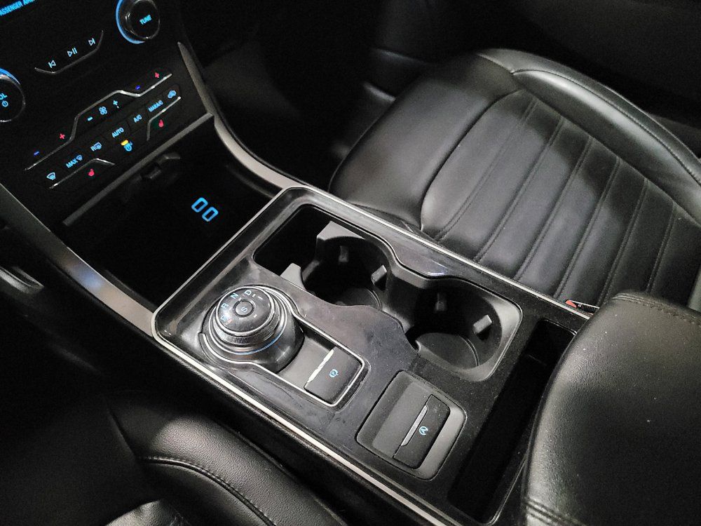 Used 2019 Ford Edge SEL w/ Equipment Group 201A FWD image 26