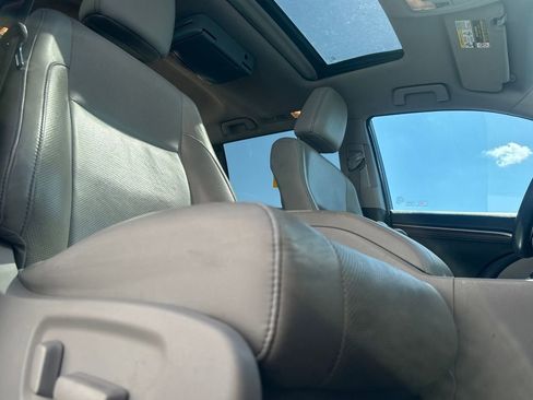 Used 2016 Toyota Highlander Limited image 27