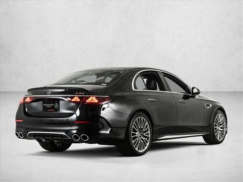 Used 2025 Mercedes-Benz E 53 AMG e 4MATIC Sedan w/ Driver Assistance Package image 5