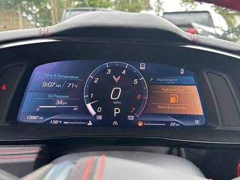 Used 2021 Chevrolet Corvette Stingray Premium Conv w/ Z51 Performance Package image 23