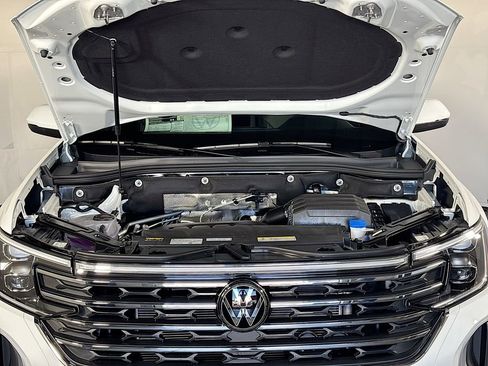 New 2025 Volkswagen Atlas SE image 21