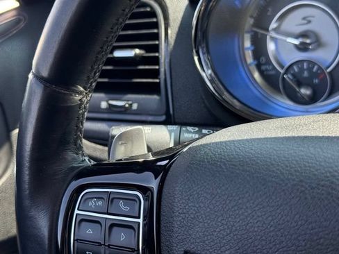 Used 2014 Chrysler 300 S AWD/4WD image 27