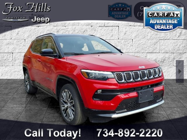 Used 2024 Jeep Compass Limited w/ Elite Group AWD/4WD image 1