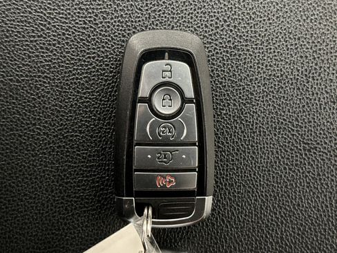 Used 2022 Ford Expedition Max Limited AWD/4WD image 10