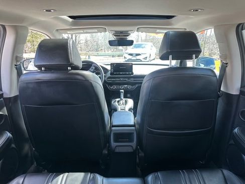 Used 2024 Honda HR-V EX-L image 13