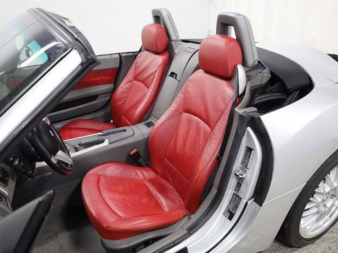 Used 2003 BMW Z4 2.5i image 5