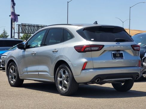 Used 2023 Ford Escape ST-Line image 6