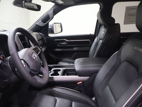 New 2026 RAM 1500 Laramie AWD/4WD image 8
