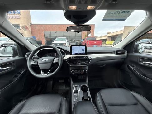 Certified 2022 Ford Escape SEL image 17