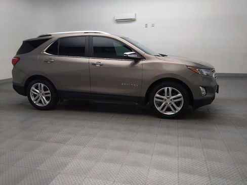 Used 2018 Chevrolet Equinox Premier FWD image 11