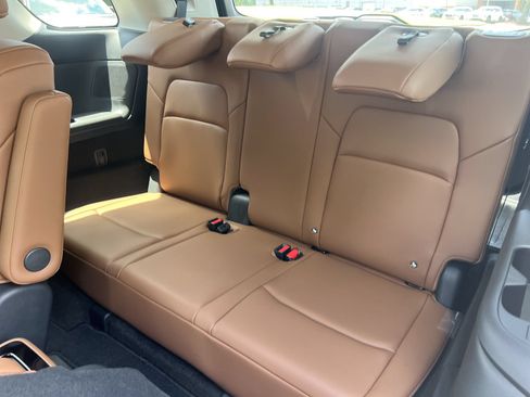 New 2026 Nissan Pathfinder Platinum AWD/4WD image 19