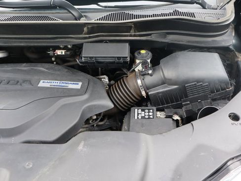 Used 2016 Honda Pilot Touring image 42