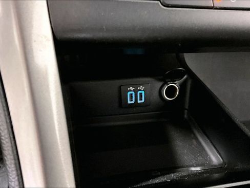 Used 2020 Ford Fusion SE FWD image 13