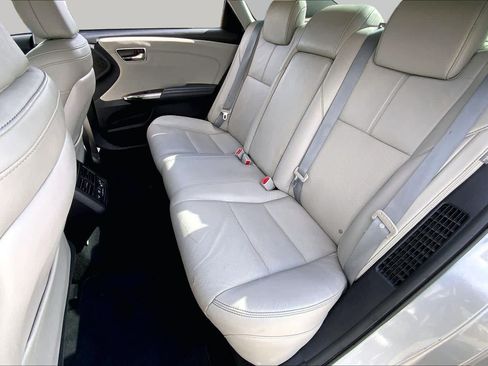 Used 2018 Toyota Avalon Limited FWD image 20