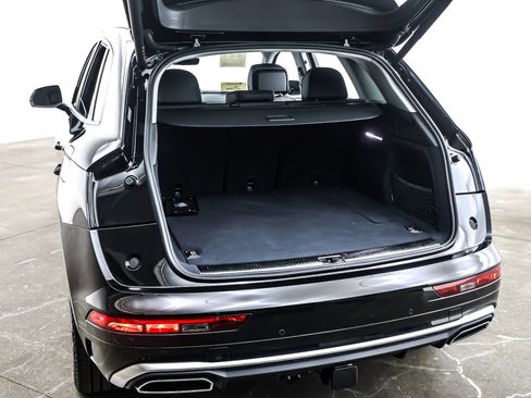 Used 2024 Audi Q5 e Premium Plus image 22