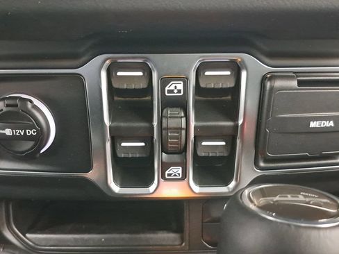 New 2026 Jeep Gladiator Sport AWD/4WD image 27