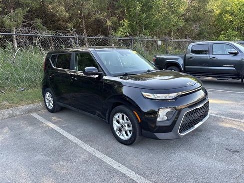 Used 2022 Kia Soul LX w/ Technology Package image 1