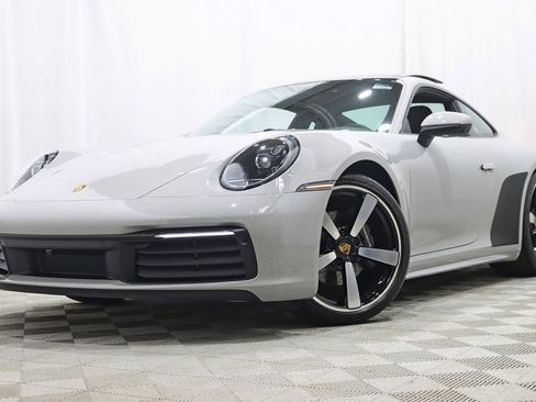 Used 2022 Porsche 911 Carrera 4 AWD/4WD image 6