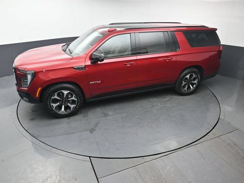 Used 2026 GMC Yukon XL AT4 Ultimate AWD/4WD image 47