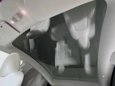 Used 2024 Tesla Model Y Long Range image 25