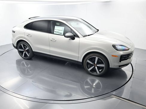 Certified 2026 Porsche Cayenne Coupe AWD/4WD image 41