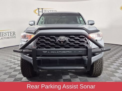 Used 2020 Toyota Tacoma SR5 AWD/4WD image 9