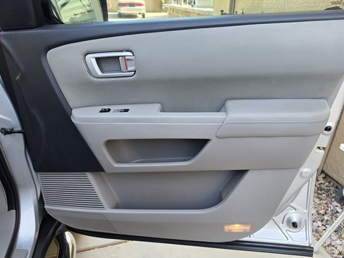 Used 2014 Honda Pilot EX image 30