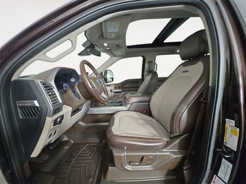 Used 2018 Ford F350 Limited w/ FX4 4x4 Off Road Package image 9