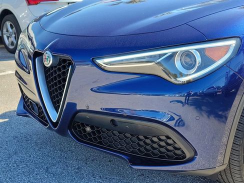 Used 2018 Alfa Romeo Stelvio Sport w/ Quick Order Package 22J Sport image 8