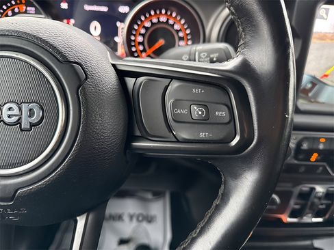 Used 2022 Jeep Gladiator Willys image 24