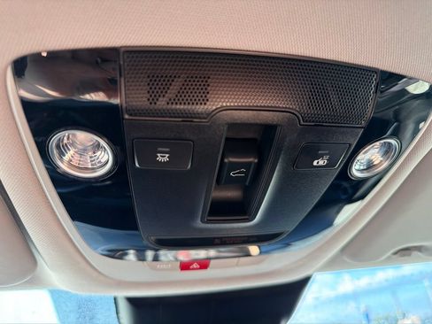 Used 2024 Kia Seltos EX AWD/4WD image 23