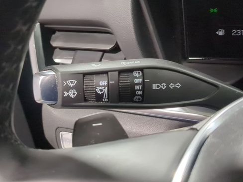 Used 2025 GMC Terrain Elevation w/ Elevation Premium Package image 31