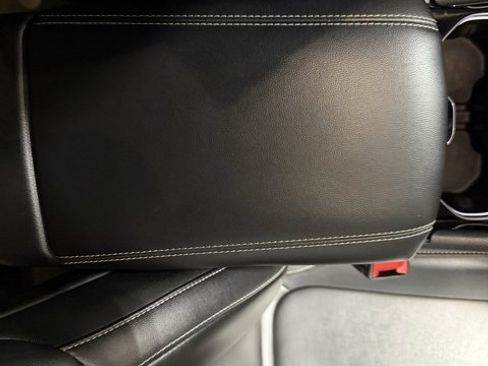 Used 2023 Jeep Grand Cherokee Limited image 24