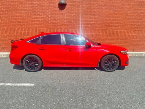 Used 2023 Honda Civic EX image 2