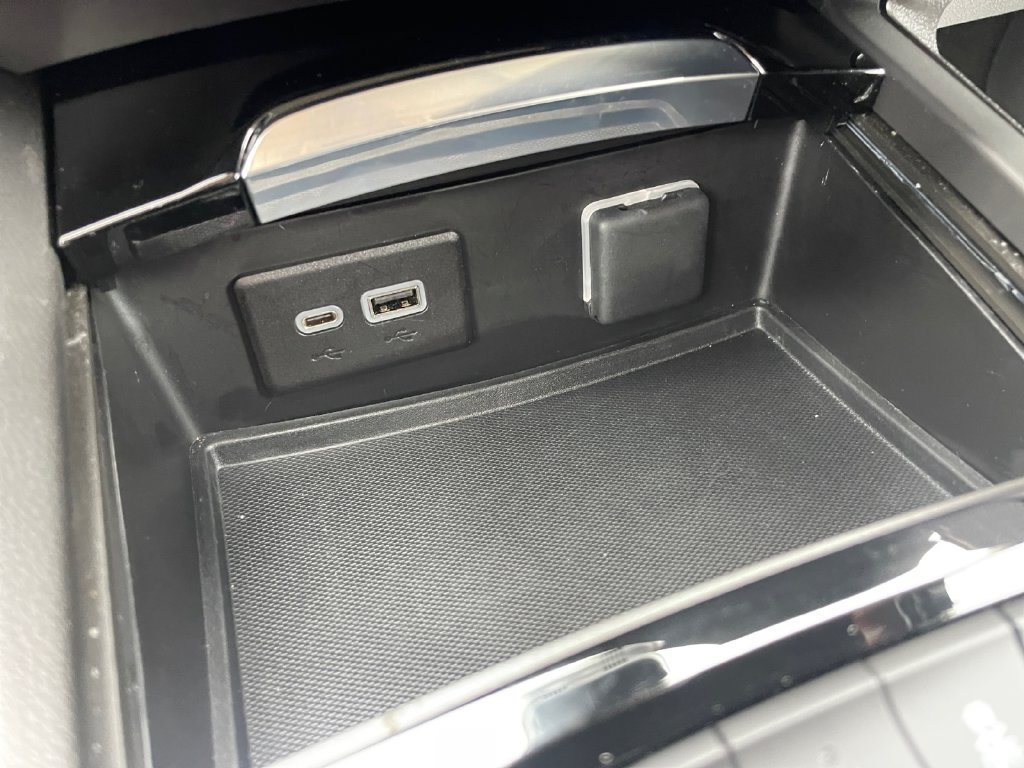 Used 2023 Buick Envision Essence w/ Sport Touring Package AWD/4WD image 42