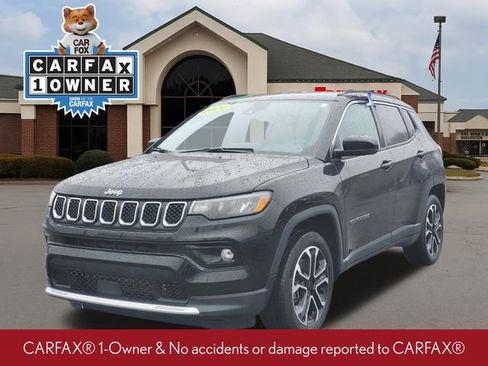 Used 2024 Jeep Compass Limited image 2