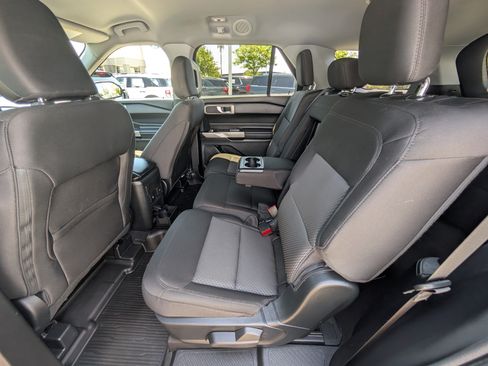 Certified 2023 Ford Explorer XLT AWD/4WD image 16