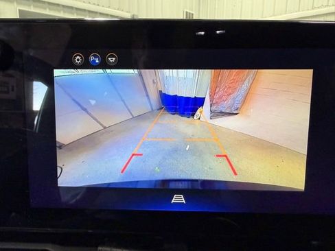 Used 2025 Chevrolet Equinox LT image 30