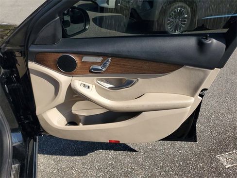 Used 2020 Mercedes-Benz C 300 4MATIC Sedan image 34