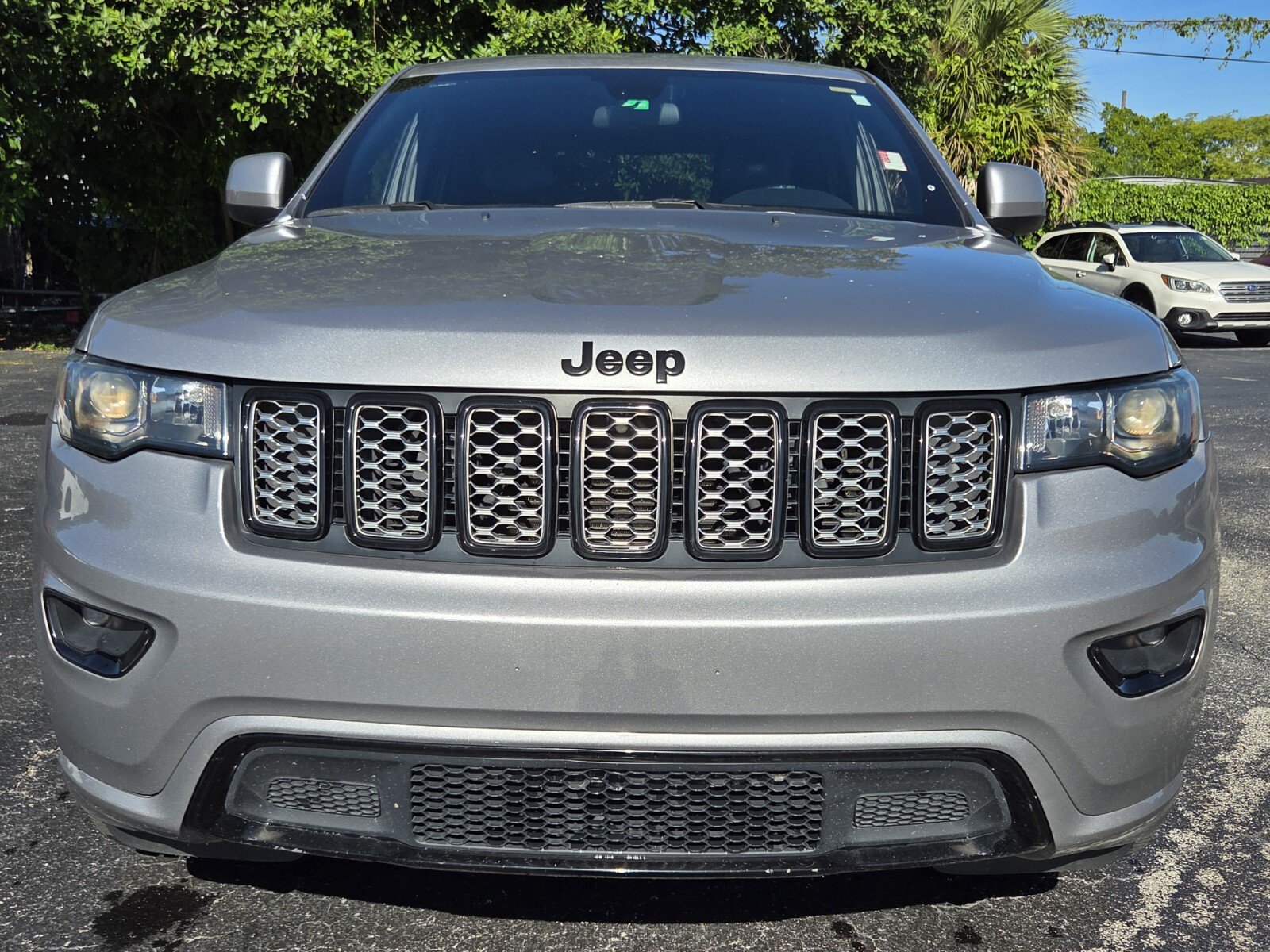 Used 2021 Jeep Grand Cherokee Laredo X RWD image 8