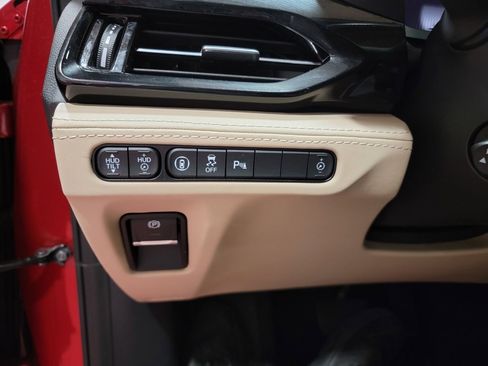 Used 2023 Acura MDX SH-AWD w/ Advance Package image 33