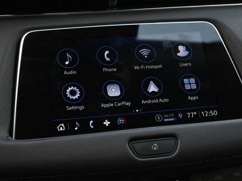 Certified 2023 Cadillac XT4 Luxury w/ Cold Weather Package image 12