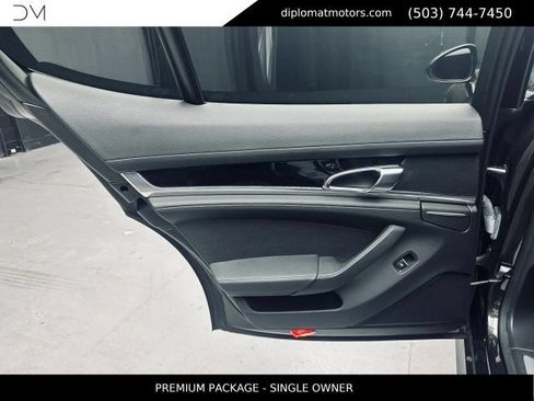 Used 2014 Porsche Panamera 4 AWD/4WD image 25
