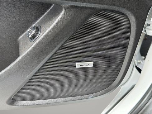 Used 2023 Chevrolet Traverse Premier FWD image 20